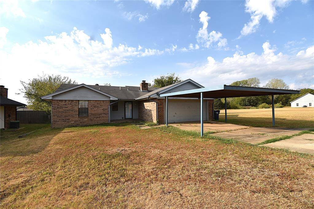 2007 Mary AVE, Seminole, OK 74868