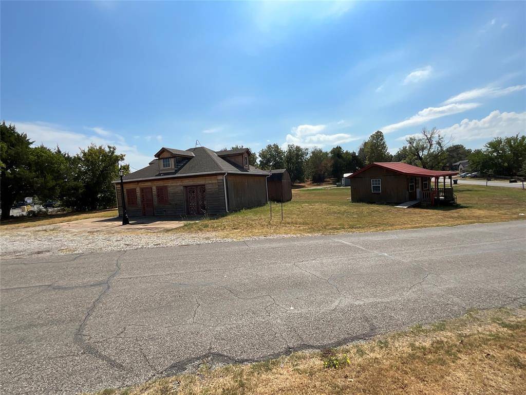 428 N Dogwood ST, Luther, OK 73054