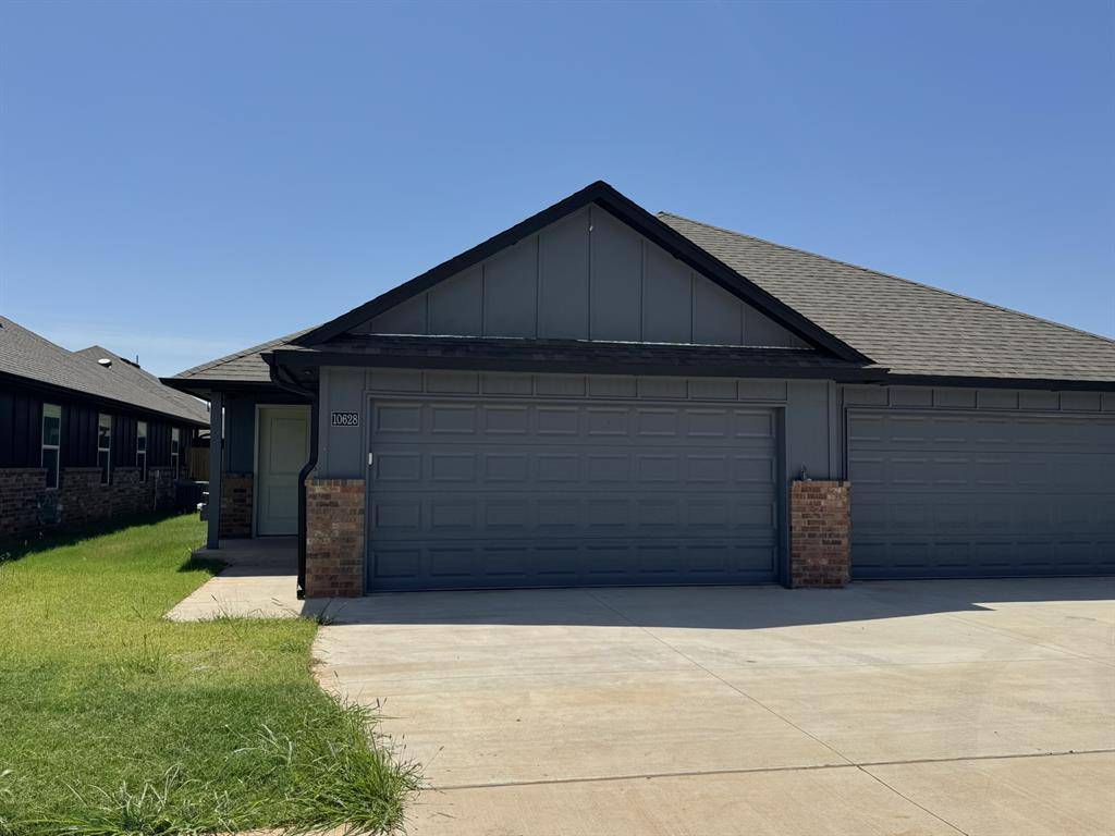 10628 SW 16th TER, Yukon, OK 73099