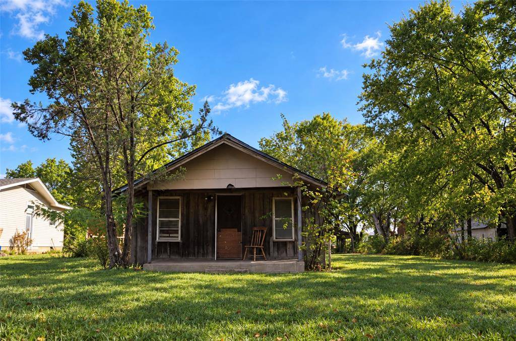 514 E 5th ST, Stroud, OK 74079