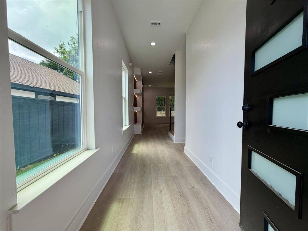 2823 Curvilinear Court, Dallas, TX 75227