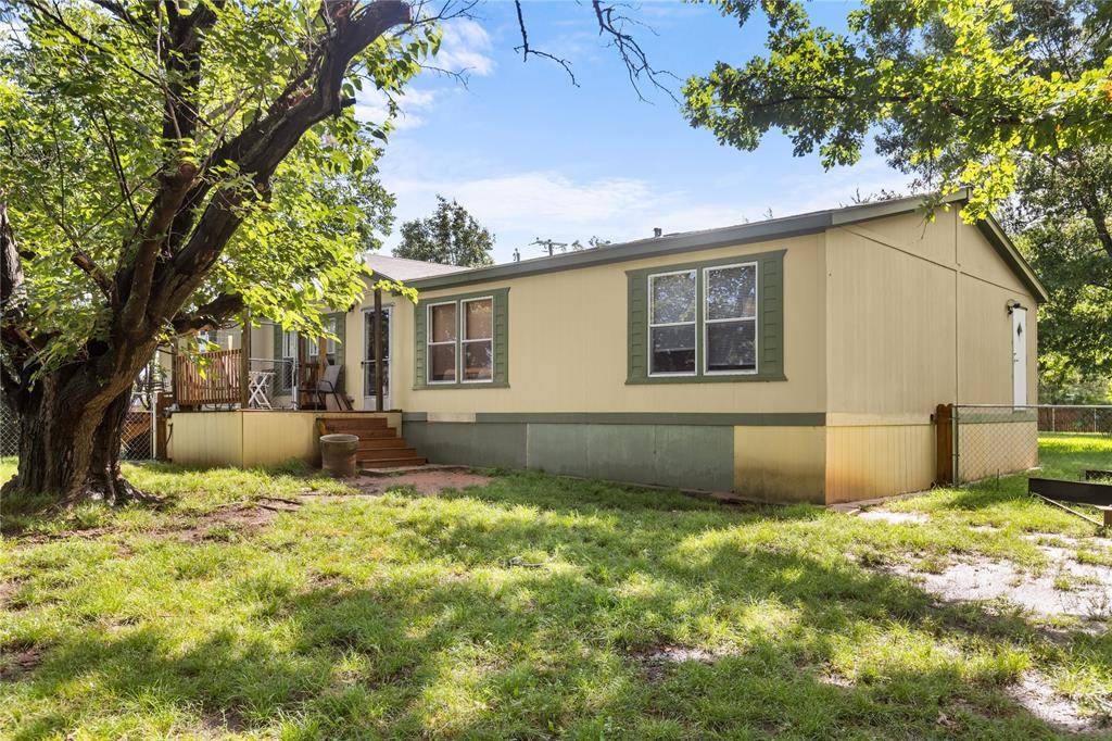 830 Pearce Drive, Pottsboro, TX 75076