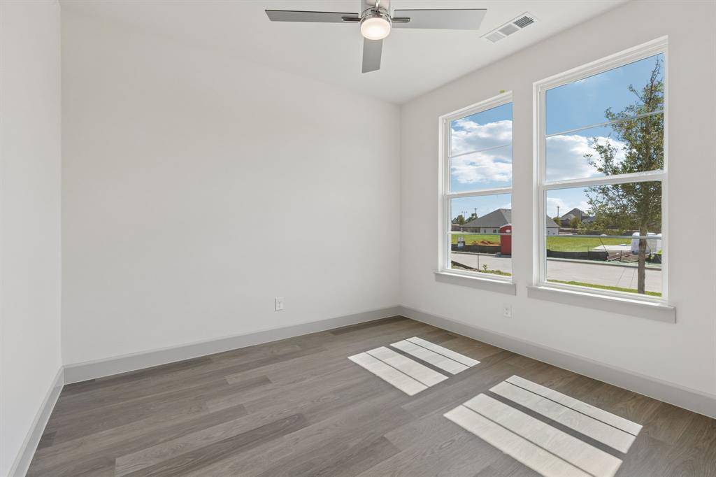 6982 Claystone Drive, Mckinney, TX 75070