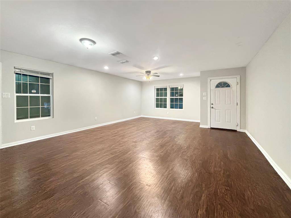 4831 Burnside Avenue, Dallas, TX 75216