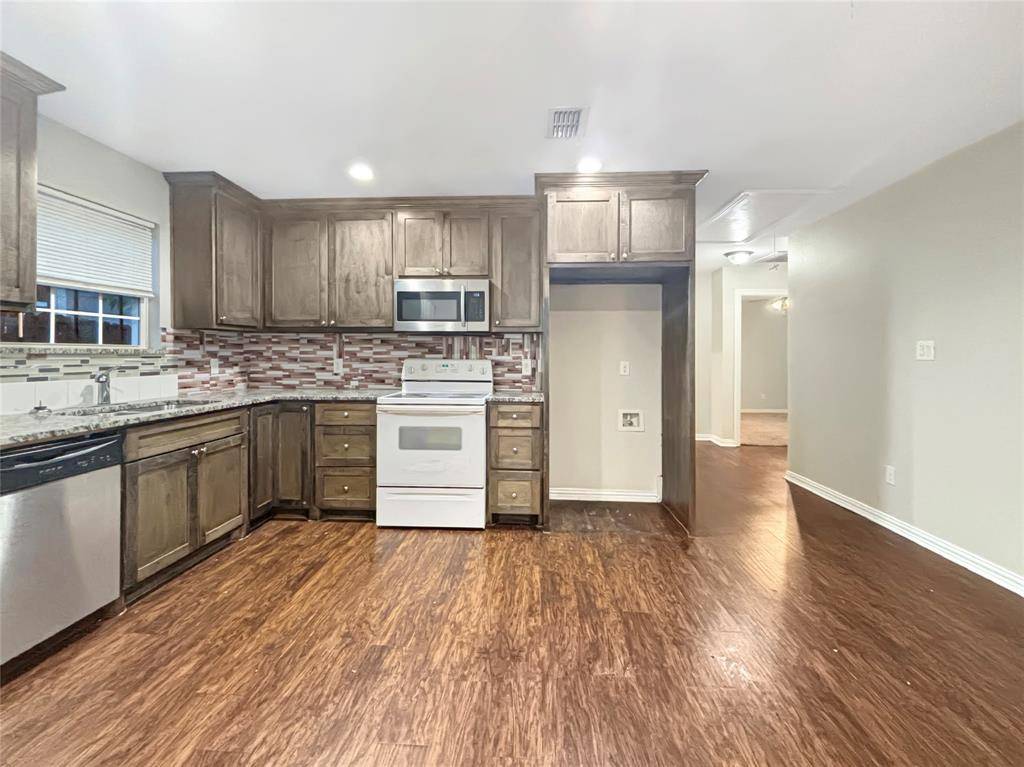 4831 Burnside Avenue, Dallas, TX 75216