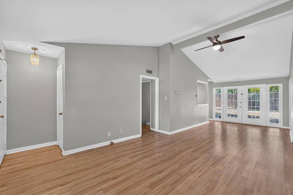 828 Kingswood Avenue, Richardson, TX 75080