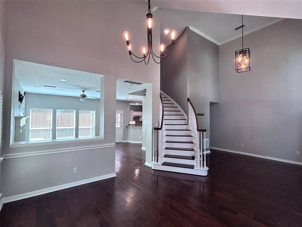 2634 Lakeforest Court, Dallas, TX 75214