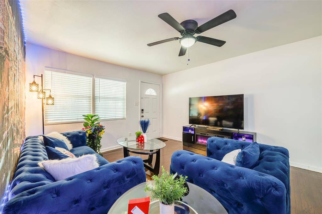 509 Circle Drive, Arlington, TX 76010