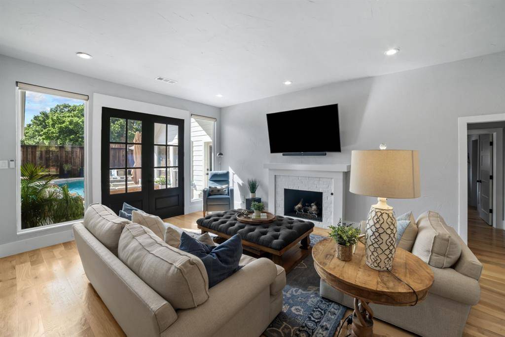 1801 Triple Crown Lane, Plano, TX 75093