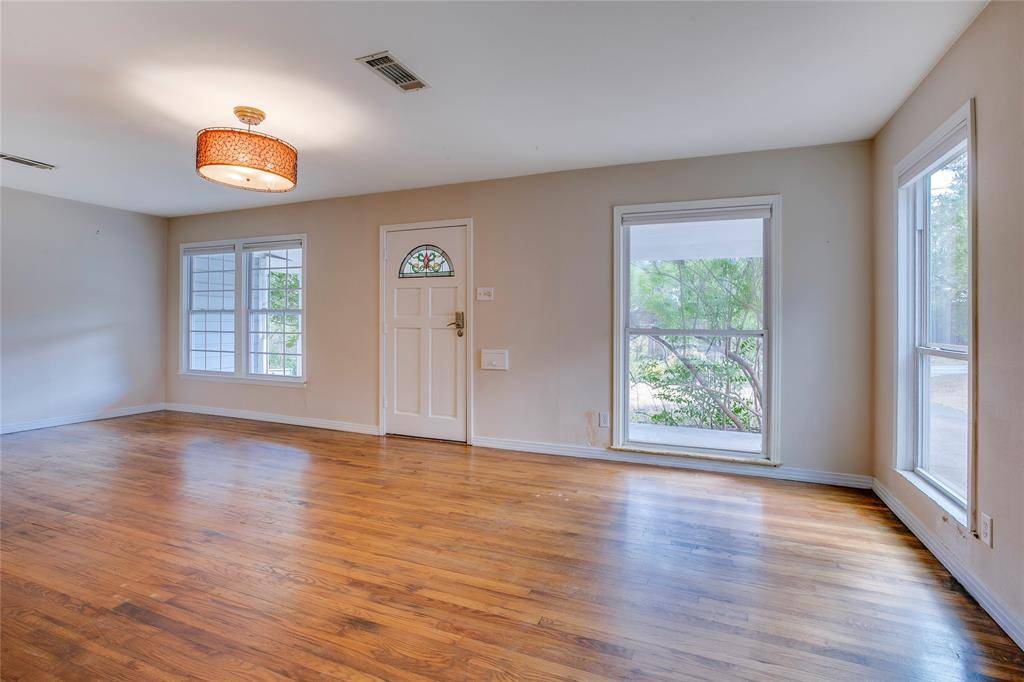 1806 Lakeland Drive, Dallas, TX 75218