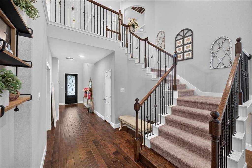 8712 Mccutchins Drive, Mckinney, TX 75070