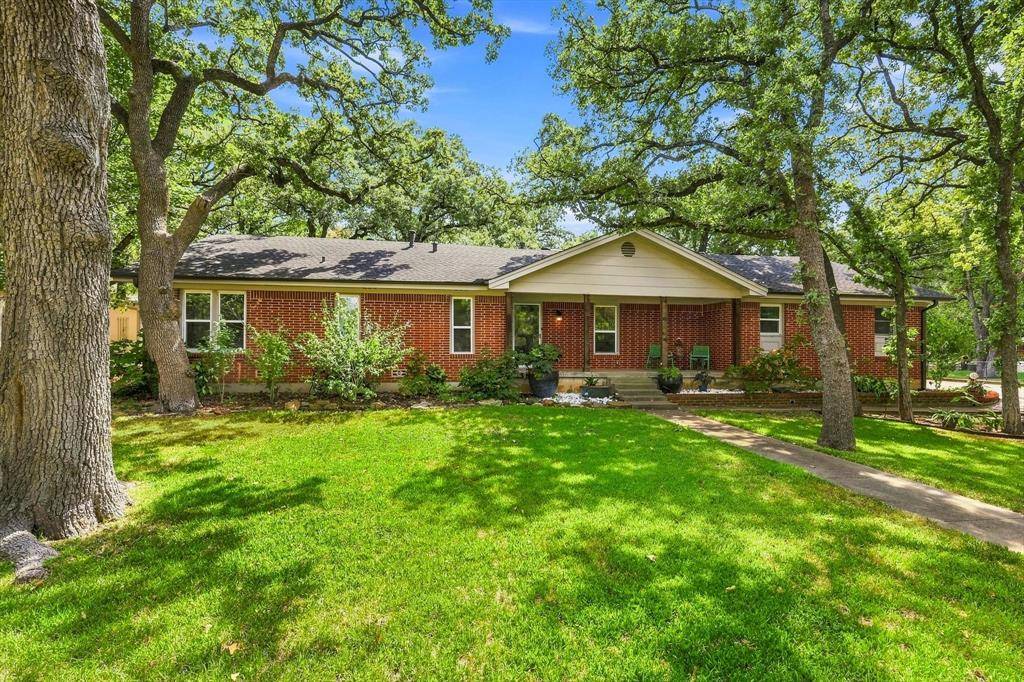 307 Shadow Lane, Euless, TX 76039