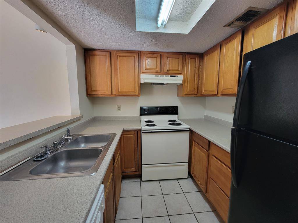 1324 Bluffview Drive #B, Seagoville, TX 75159