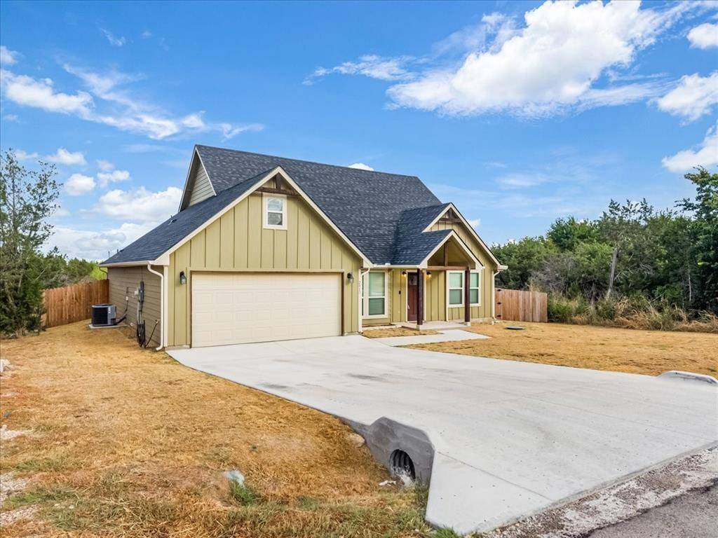 2412 Christine Drive, Granbury, TX 76048