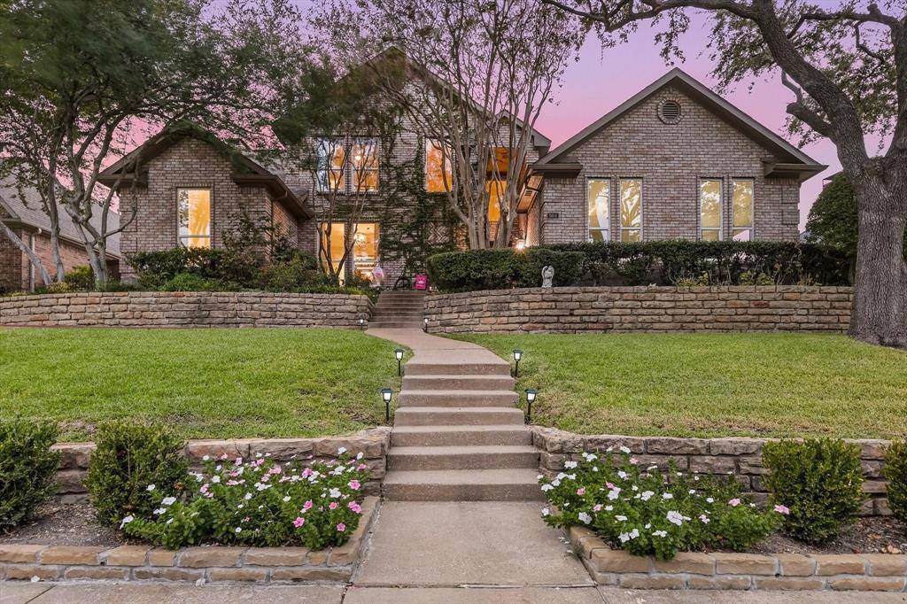 904 Hills Creek Drive, Mckinney, TX 75072