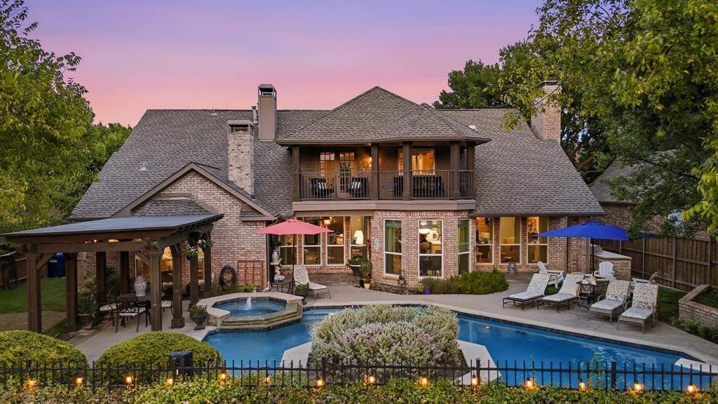 904 Hills Creek Drive, Mckinney, TX 75072