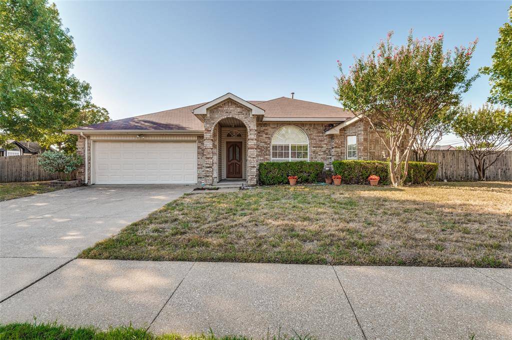 901 Mccomb Lane, Cedar Hill, TX 75104