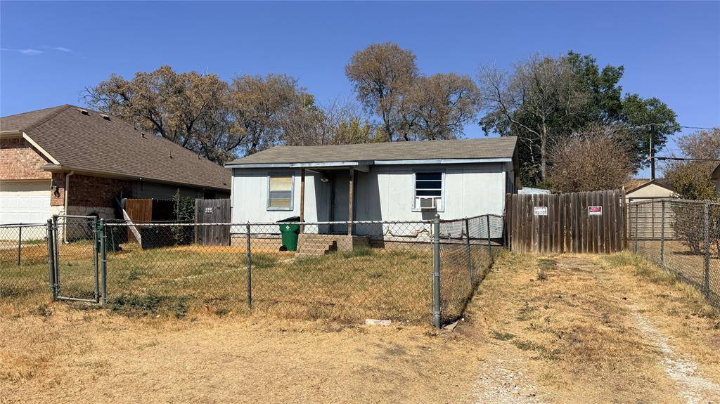 5212 Cowden Street, Sansom Park, TX 76114