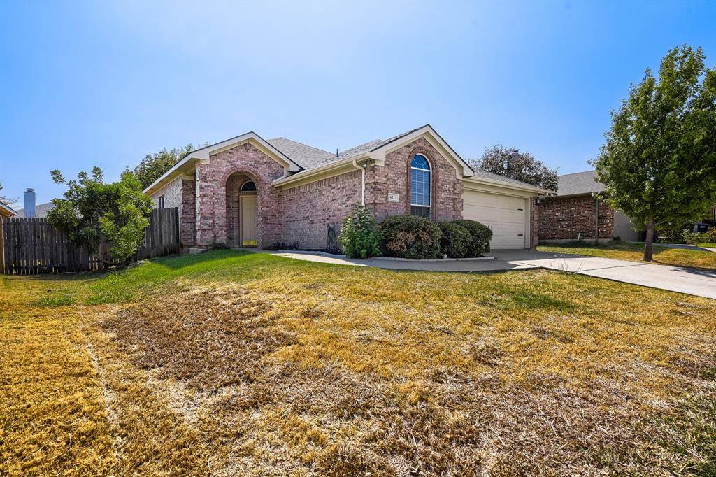 6221 Brooklynn Drive, Fort Worth, TX 76179