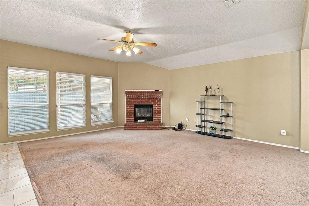 752 Eldorado Drive, Desoto, TX 75115