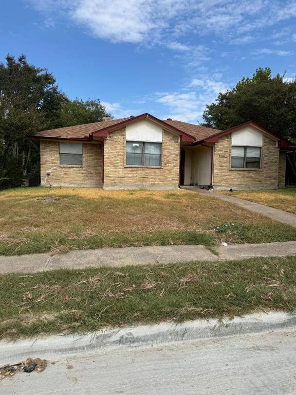705 Angle Ridge Circle, Garland, TX 75043