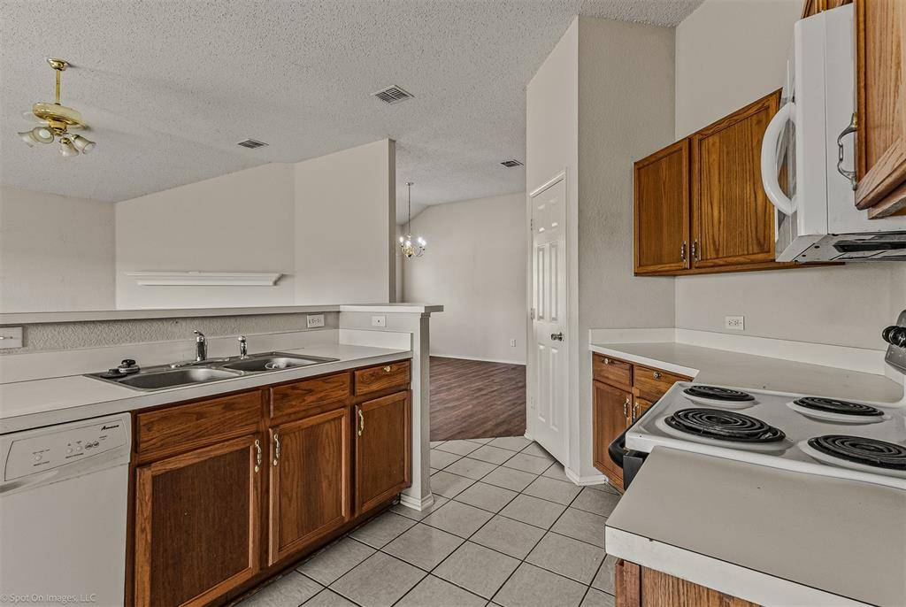 2011 Misty Hollow Court, Forney, TX 75126