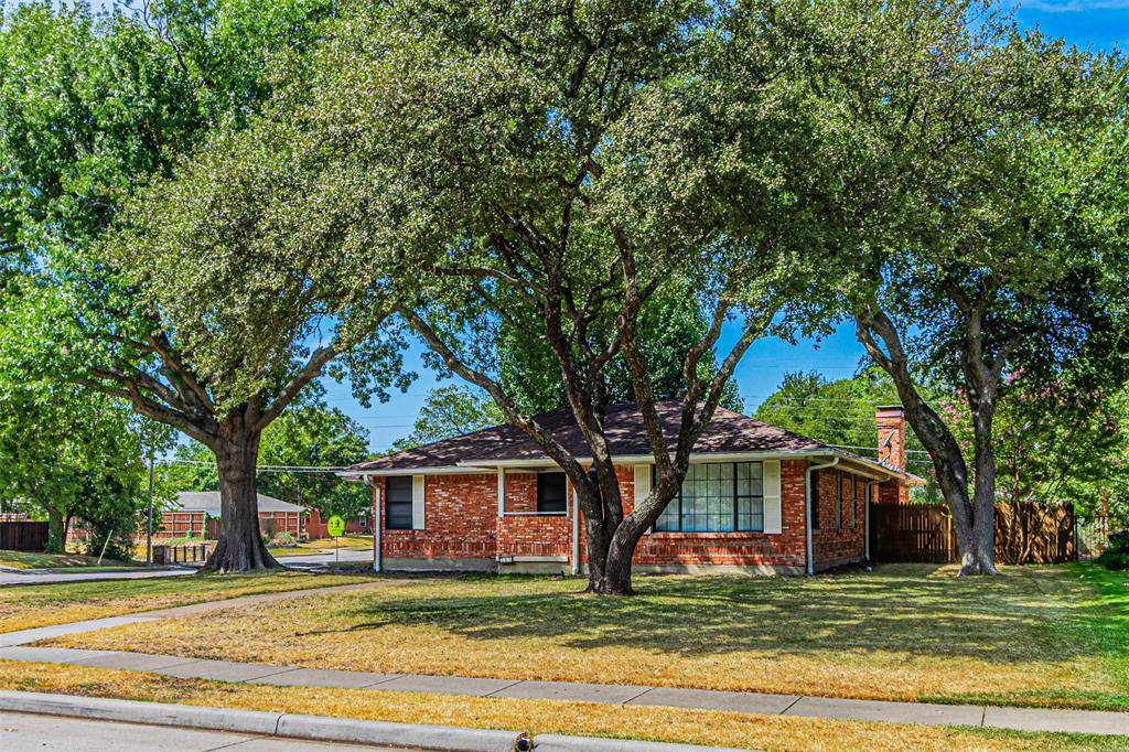 216 S Lois Lane, Richardson, TX 75081