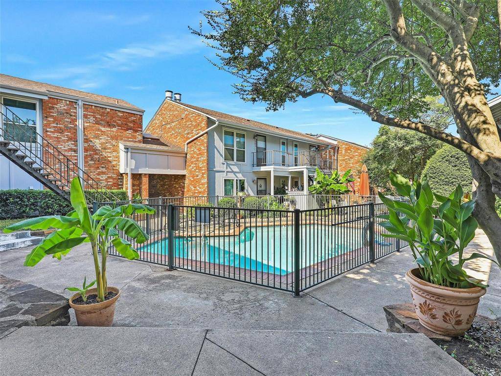 4317 Hartford Street #102, Dallas, TX 75219