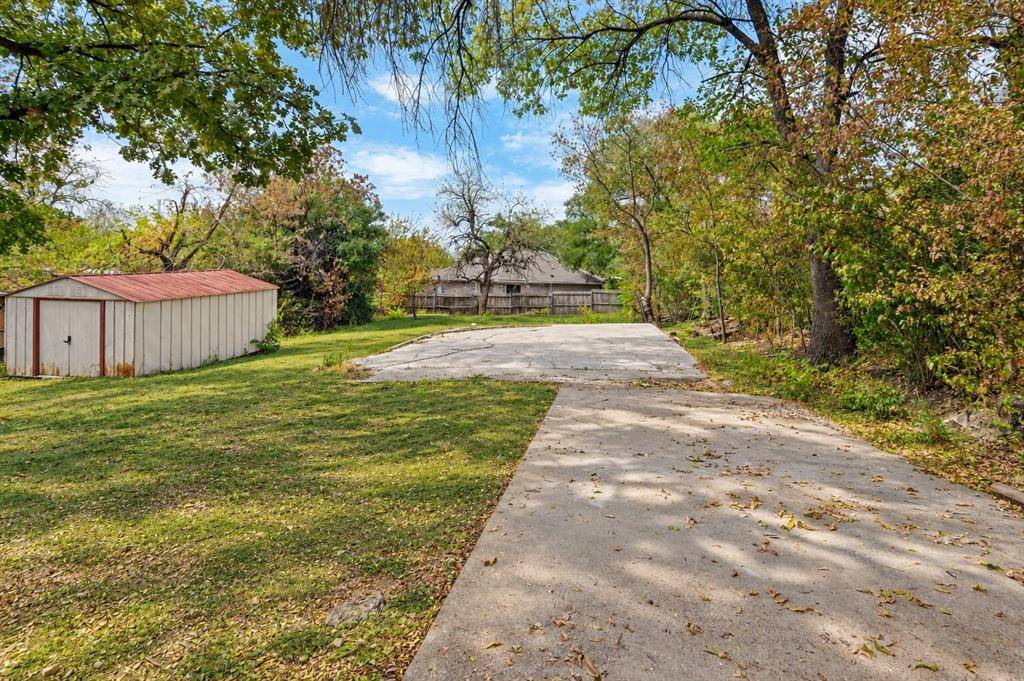 227 S Justin Avenue, Dallas, TX 75211