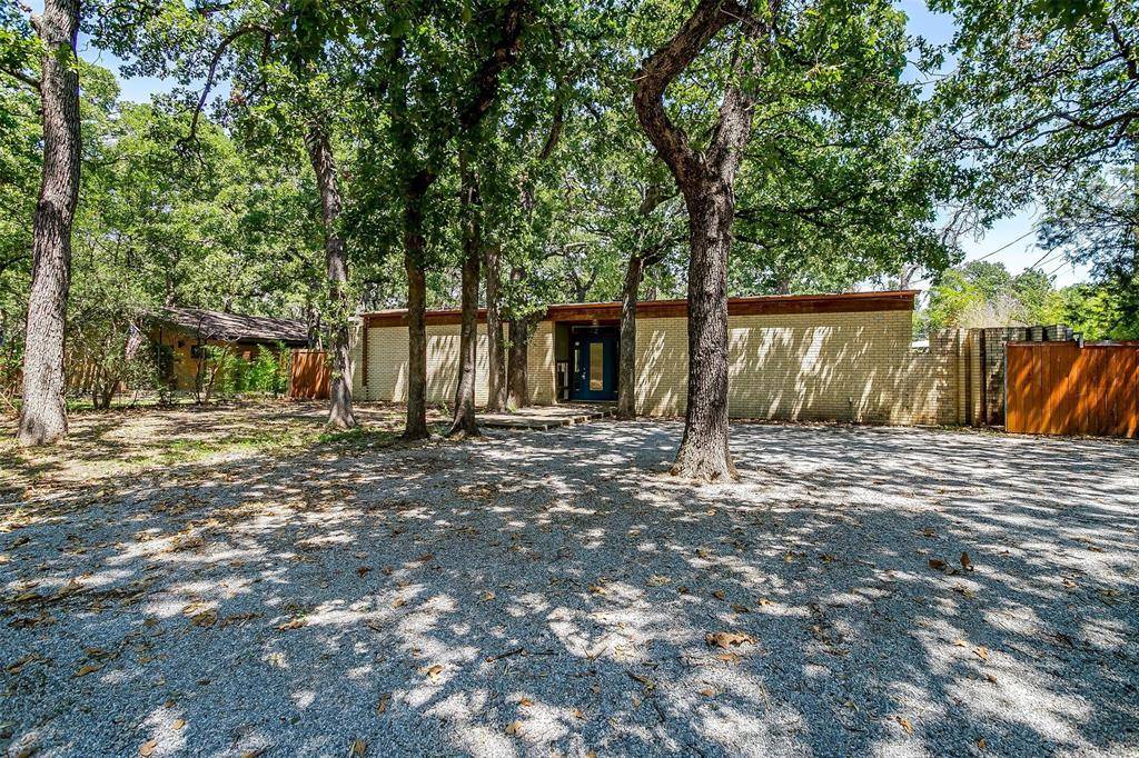 1625 S Davis, Arlington, TX 76013