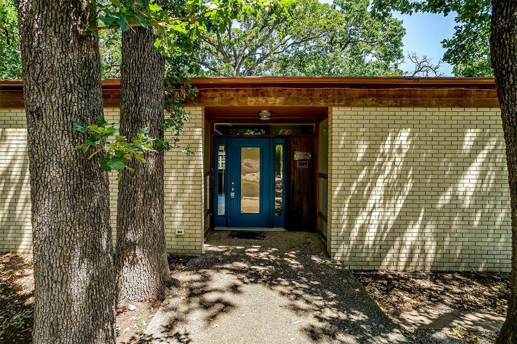 1625 S Davis, Arlington, TX 76013