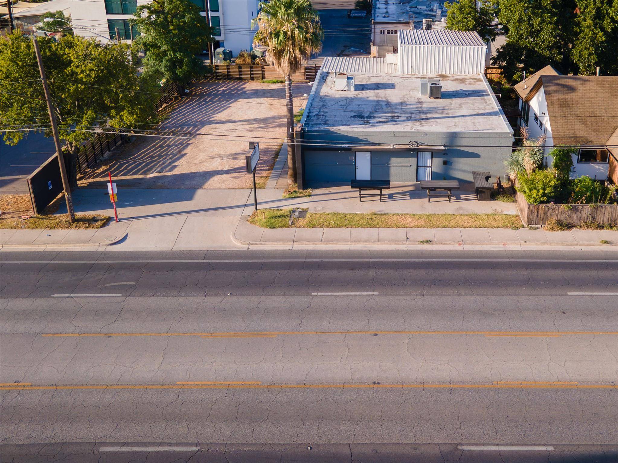 1805 E 7th ST, Austin, TX 78702