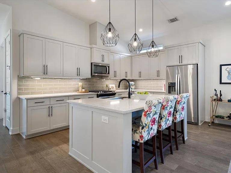 7009 Zachary DR, Austin, TX 78724
