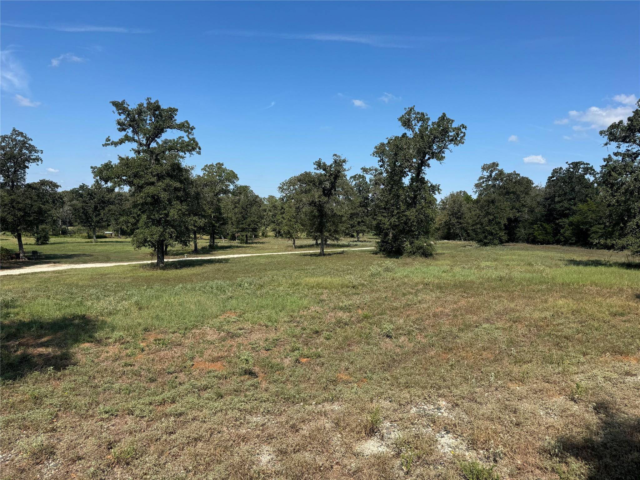 1523 Fm 535, Smithville, TX 78957