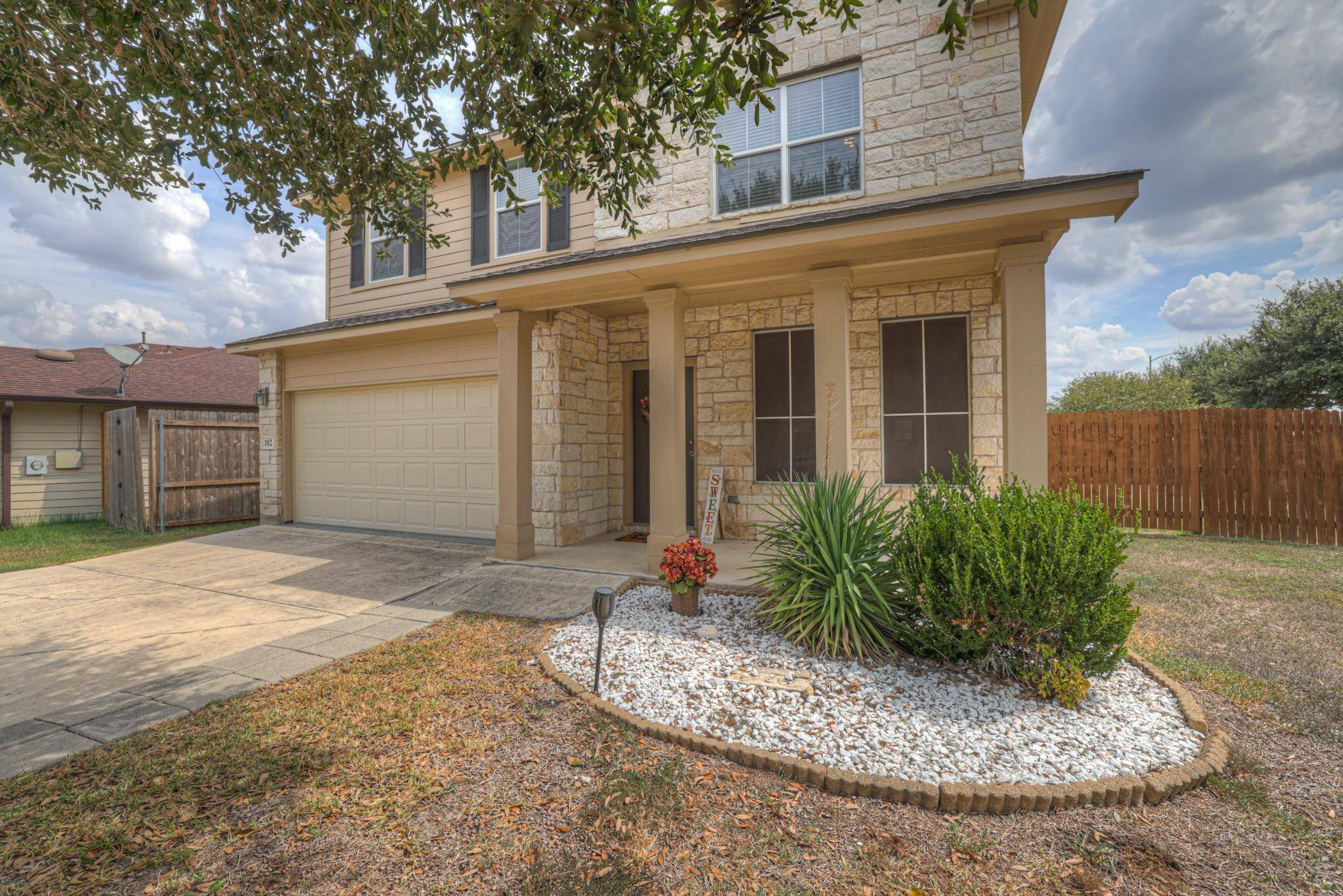 102 Wisteria WAY, San Marcos, TX 78666