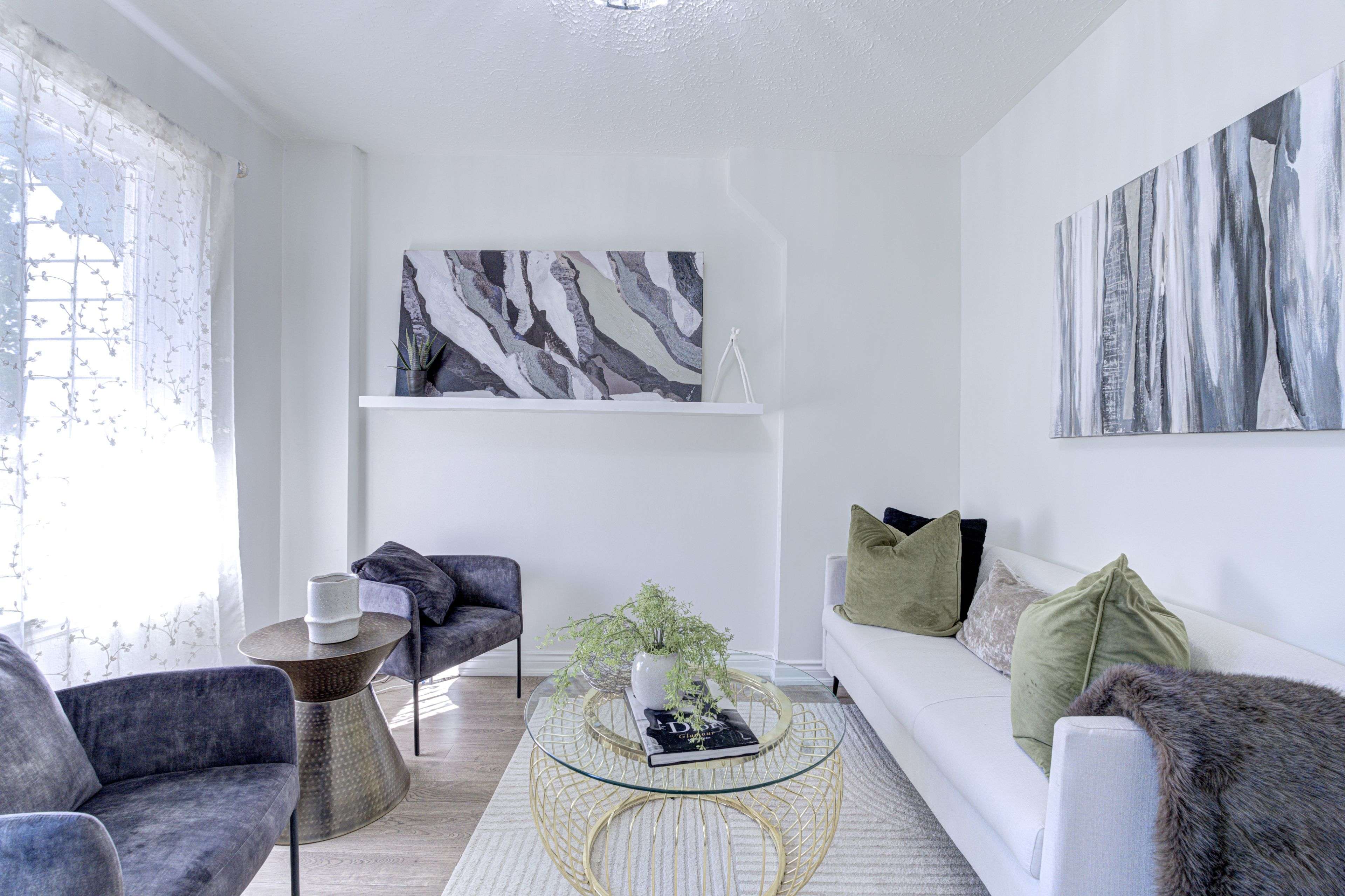 44 Fisher ST, Toronto C01, ON M6K 1V8