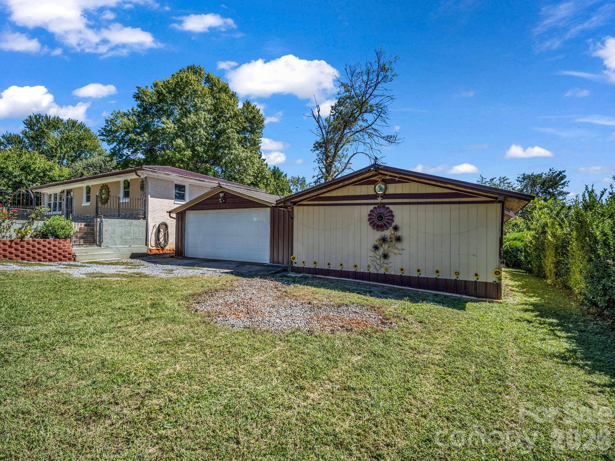 191 Sycamore ST, Forest City, NC 28043