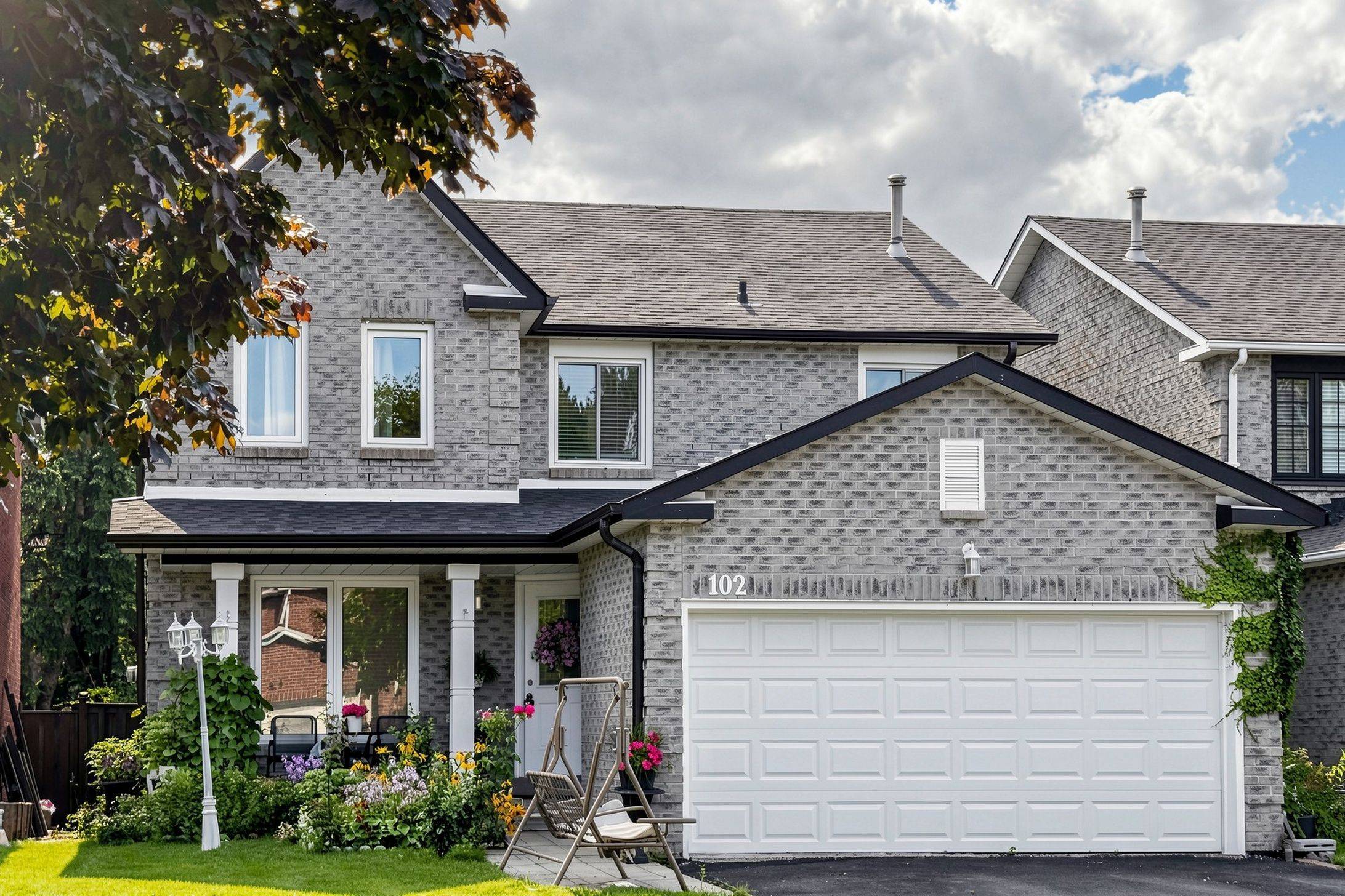 102 Kearney DR, Ajax, ON L1T 2V6