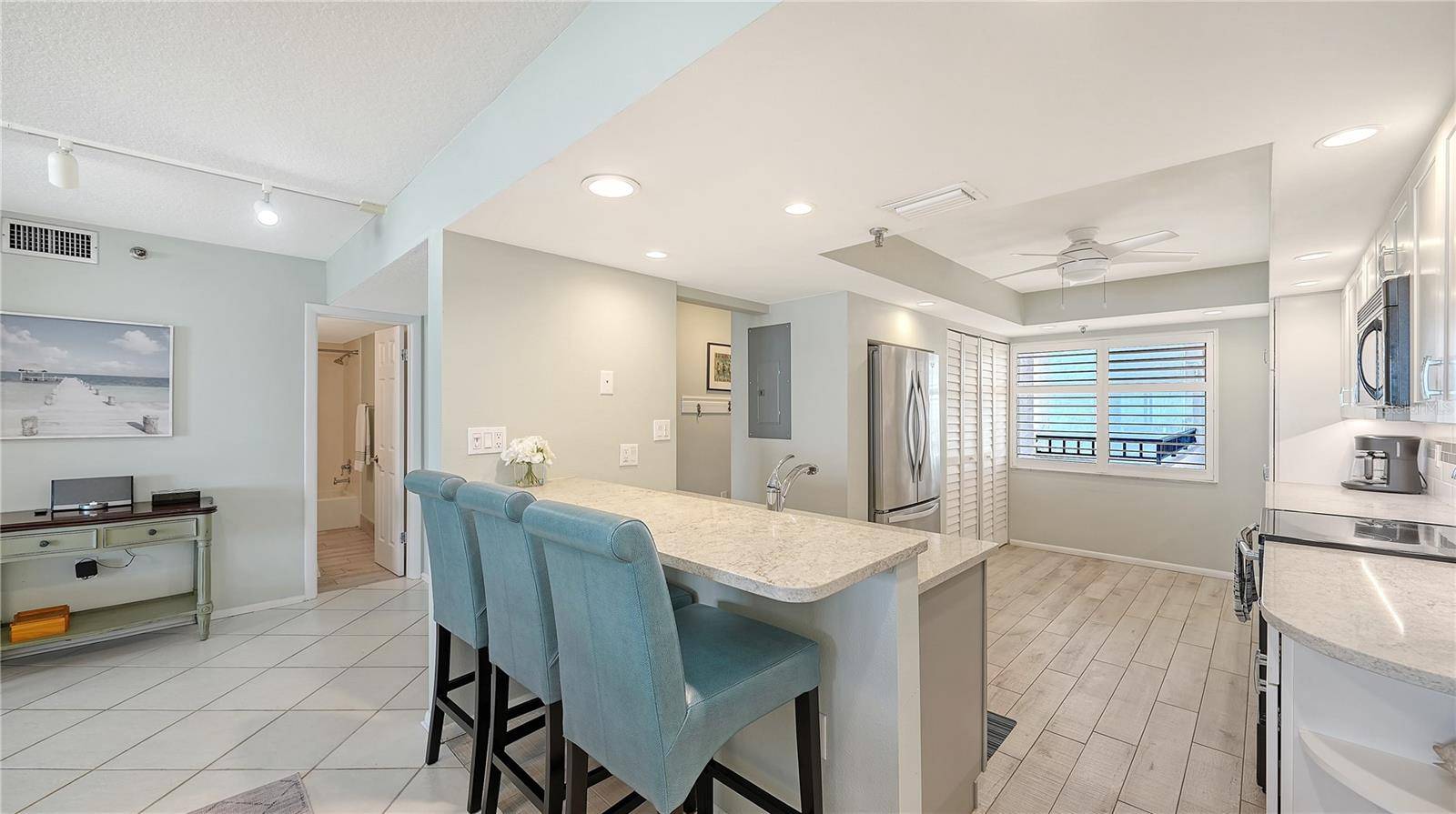 4525 GULF OF MEXICO DR #204, Longboat Key, FL 34228