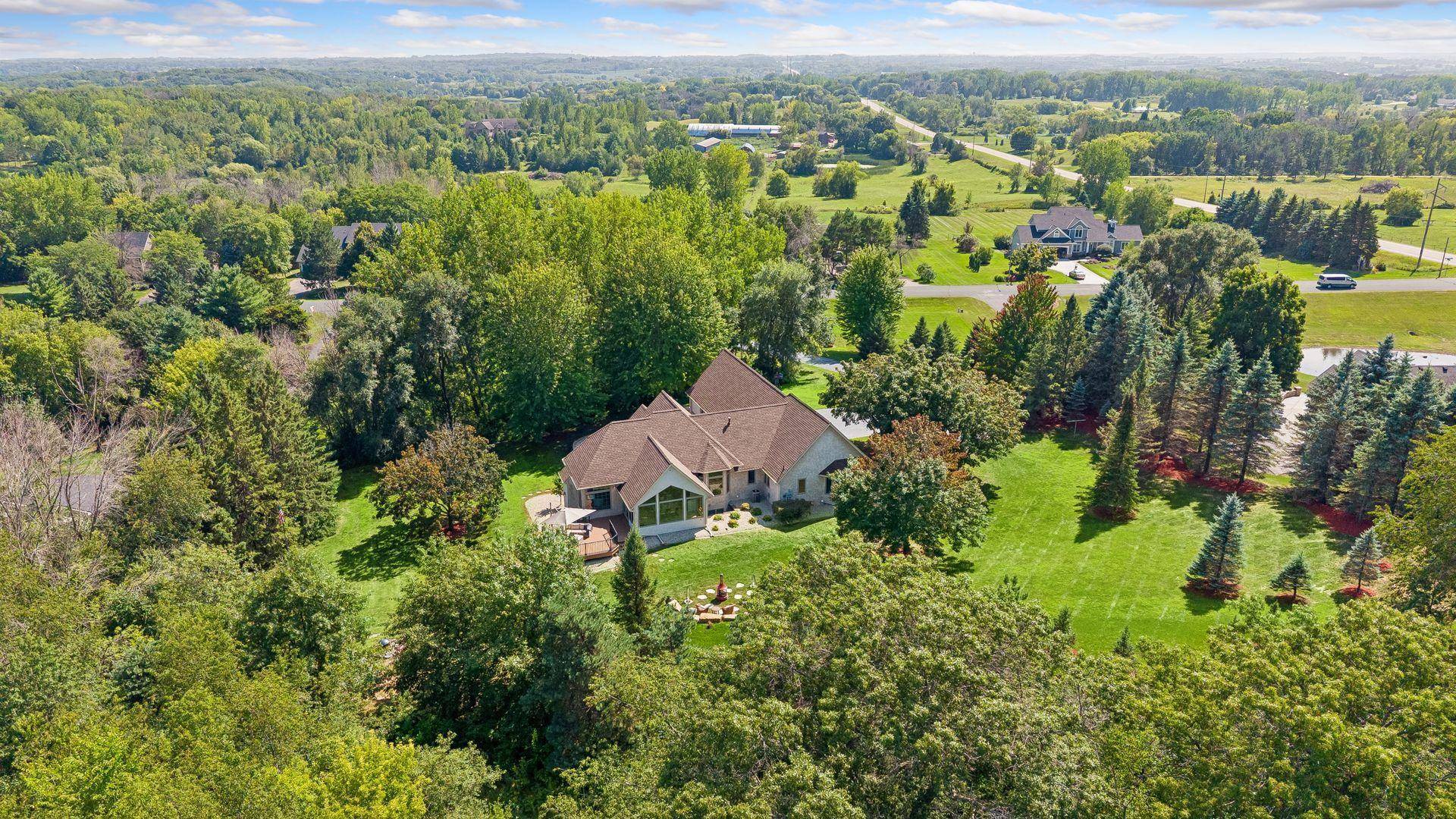 22420 Wagon Wheel TRL, Lakeville, MN 55044