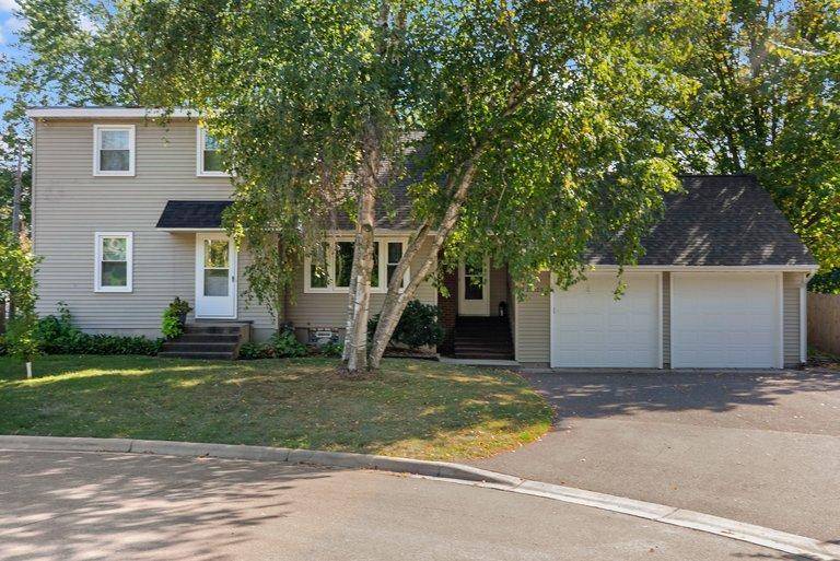 17323 Bay CIR, Minnetonka, MN 55391
