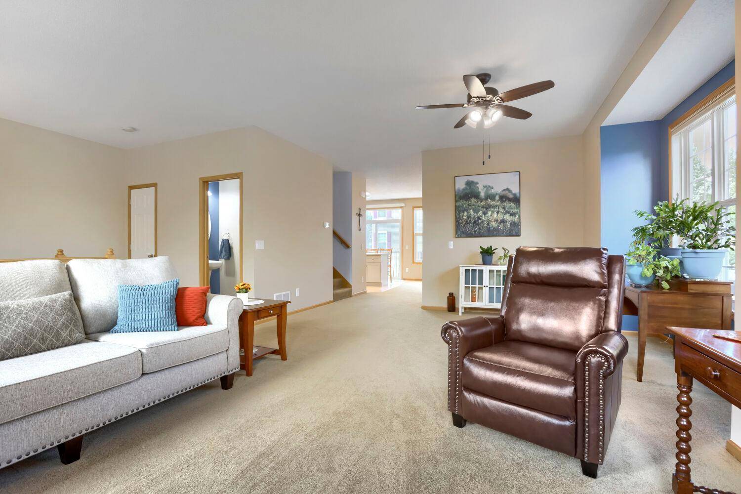 621 Village Pkwy, Circle Pines, MN 55014