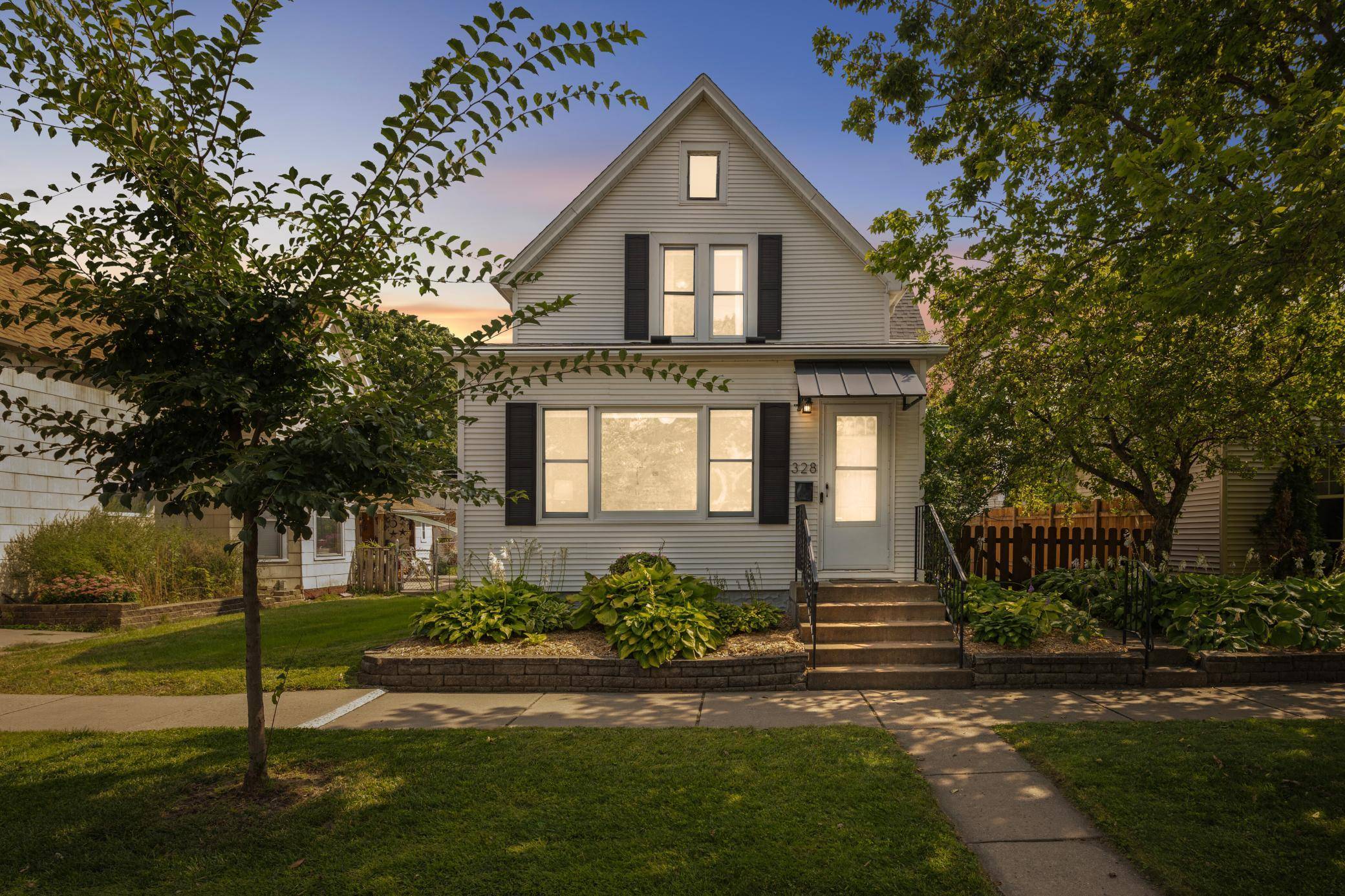 328 Osceola AVE S, Saint Paul, MN 55102