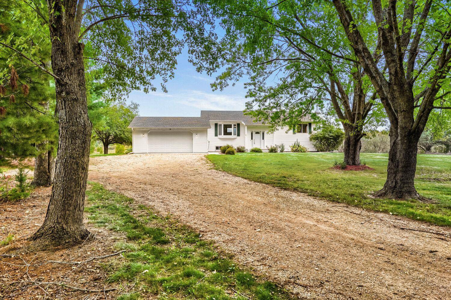 18335 Imperial AVE N, Forest Lake, MN 55025