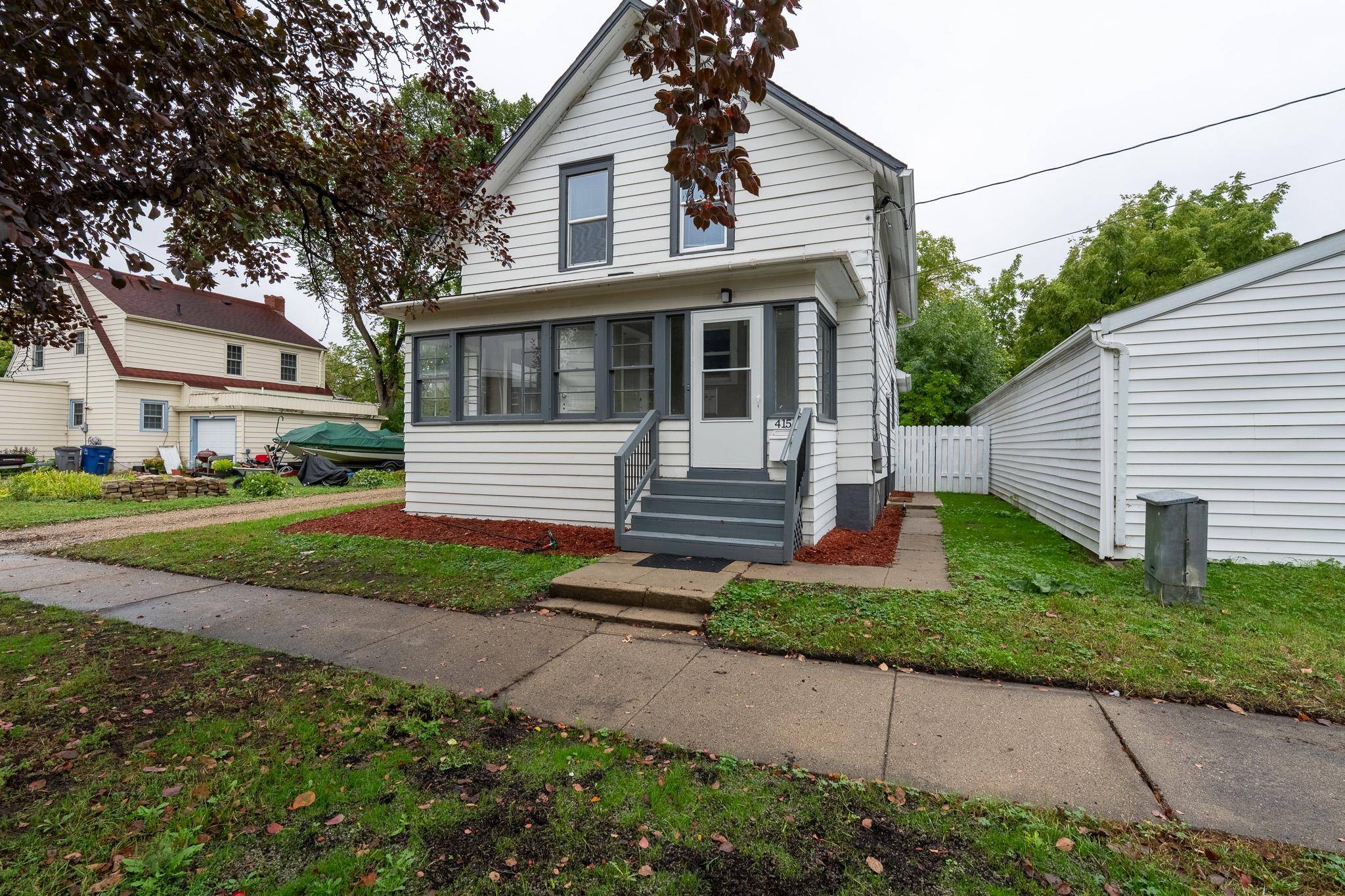 415 3rd AVE S, Moorhead, MN 56560