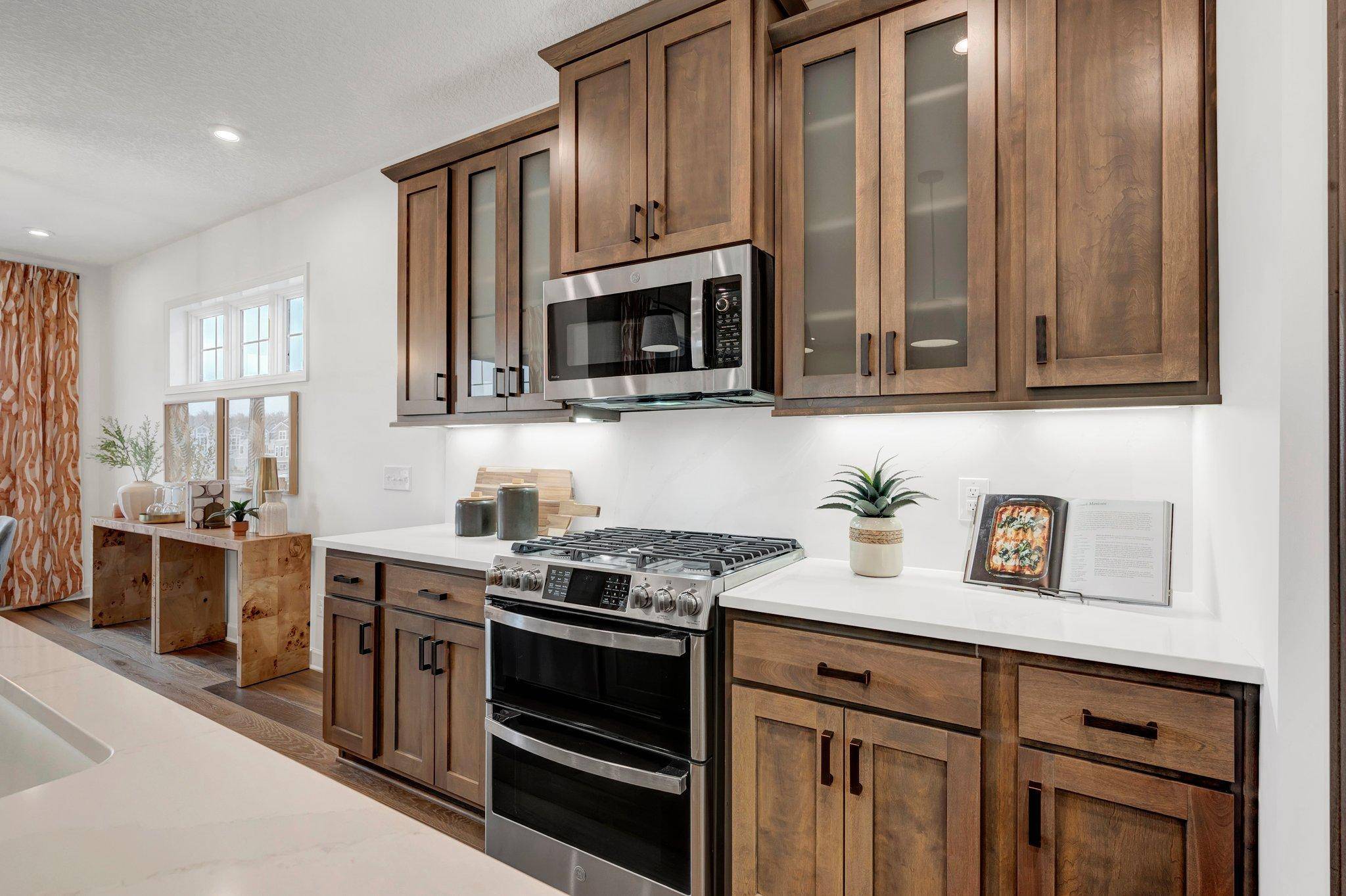 512 Parkway LN, Elko New Market, MN 55054