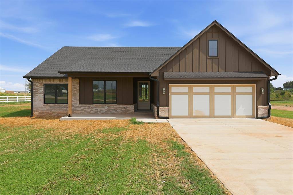 2180 Providence WAY, Crescent, OK 73028