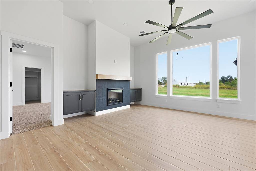 2180 Providence WAY, Crescent, OK 73028