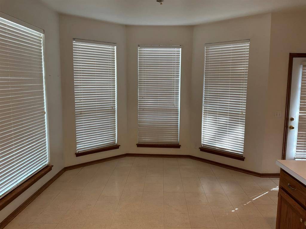 53 W Shore DR, Arcadia, OK 73007