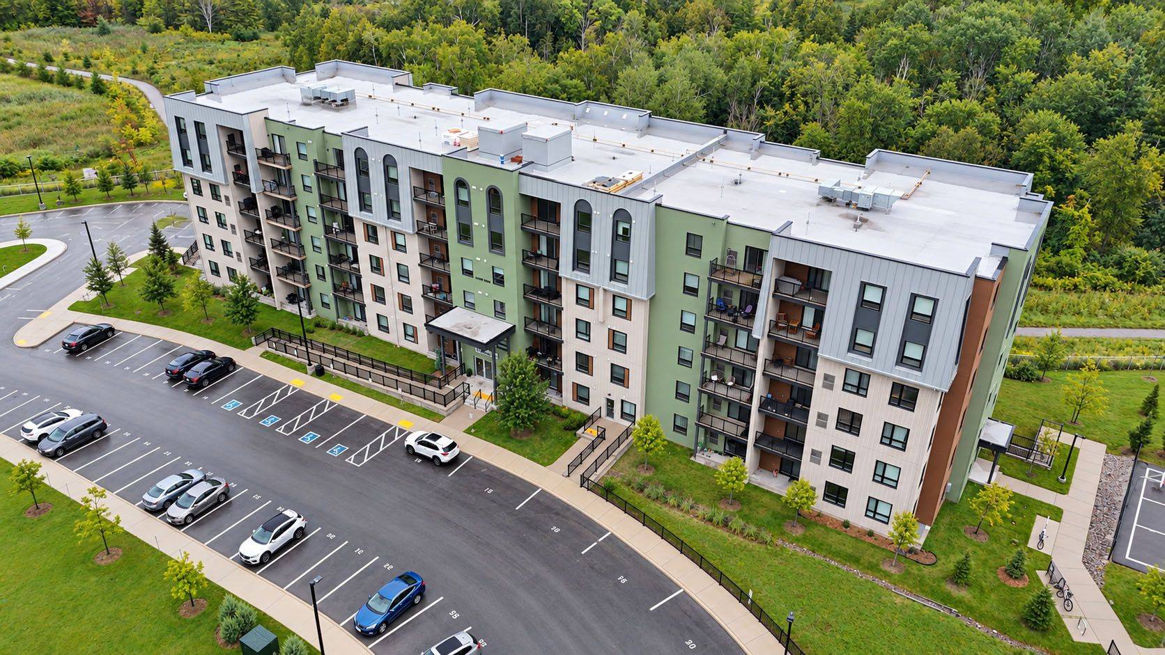 5 Chef LN #101, Barrie, ON L9J 0J8